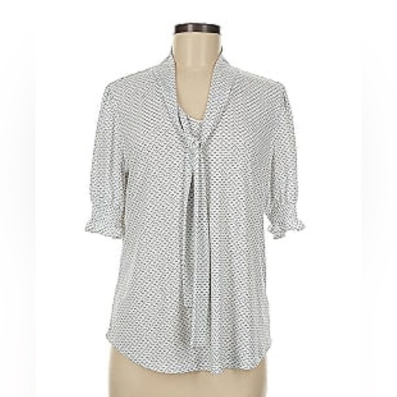 Adrianna Papell Tops - Adrianna Papell Smocked sleeve tie neck top black white geometric print LG NWT